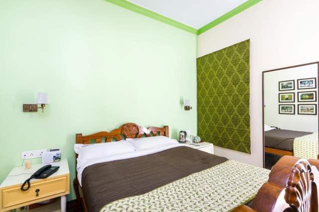 The Corner Courtyard Hotell Calcutta Exteriör bild