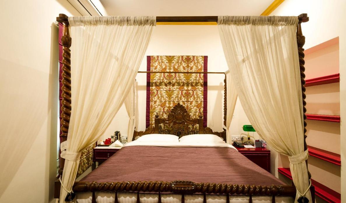 The Corner Courtyard Hotell Calcutta Exteriör bild