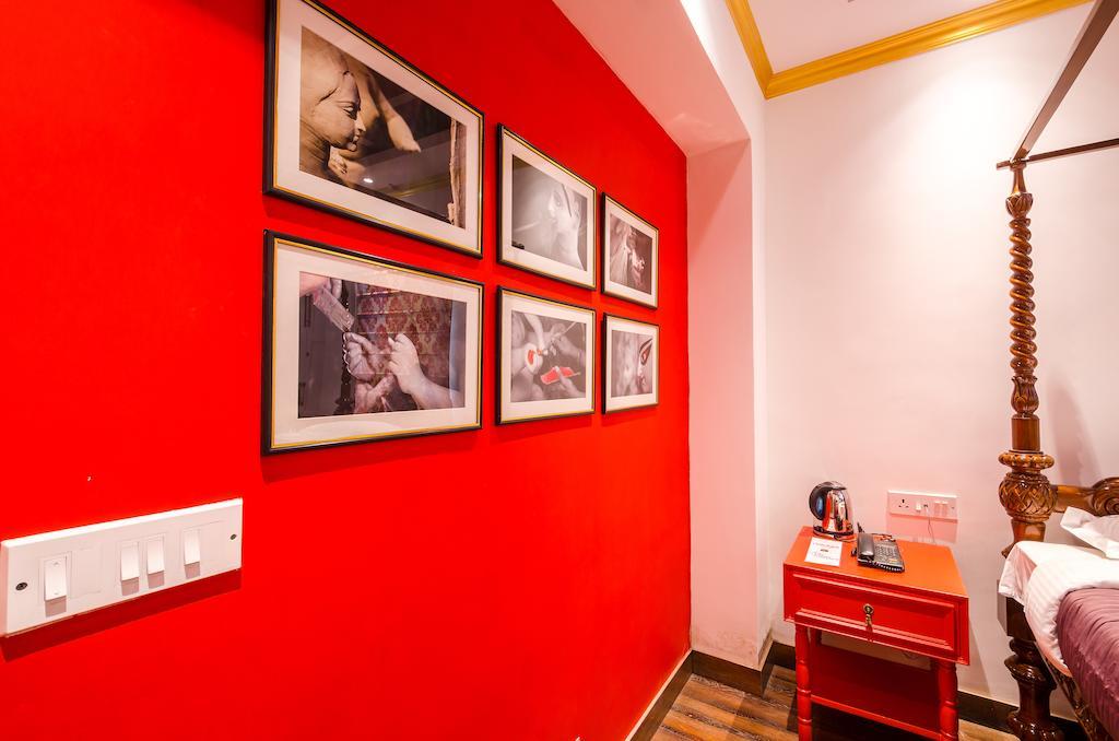 The Corner Courtyard Hotell Calcutta Exteriör bild